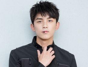 吴磊吃瓜易烊千玺视频,揭秘娱乐圈幕后趣事 吴磊吃瓜易烊千玺视频,揭秘娱乐圈幕后趣事